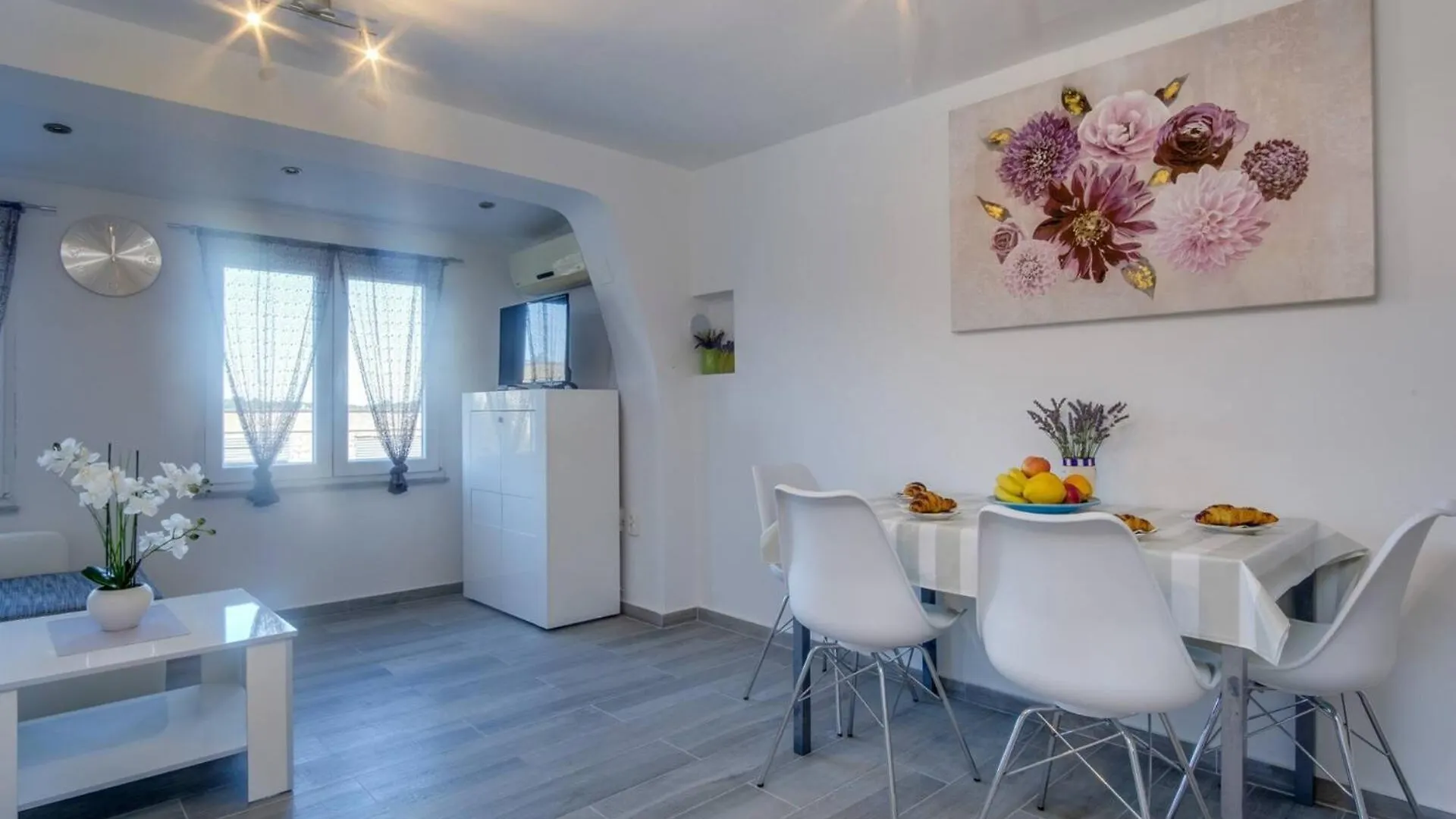Apartment Pinija マリ・ロシニュ